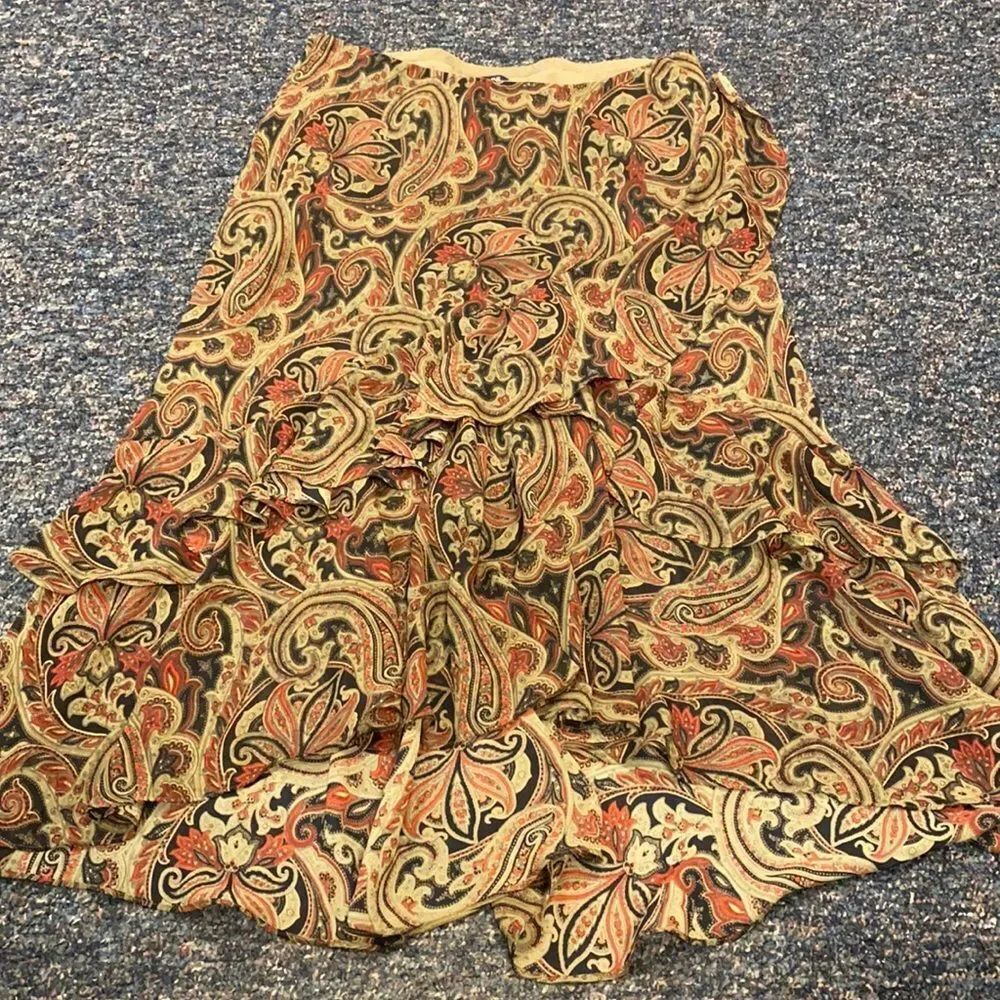 Chaps Ruffle Skirt sz. S